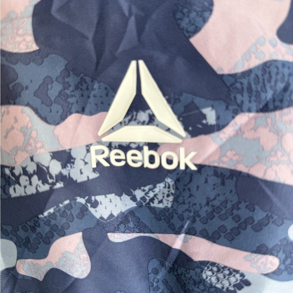 Reebok Womens essential Woven Print Windbreaker jacket - Picture 2 of 15